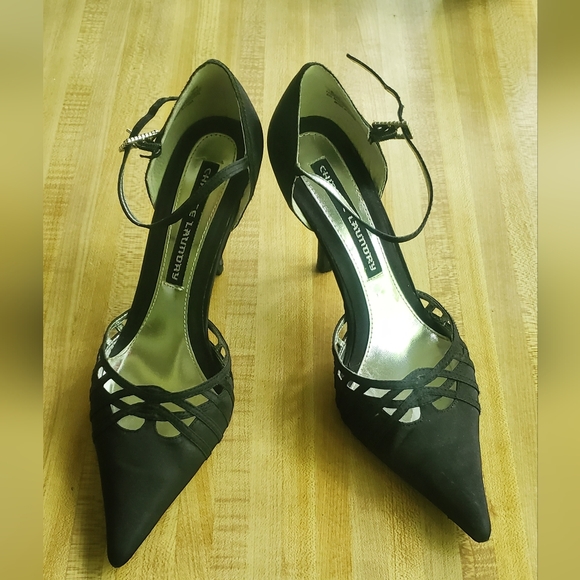 Chinese Laundry Blaze Black Satin Heels - Picture 2 of 8